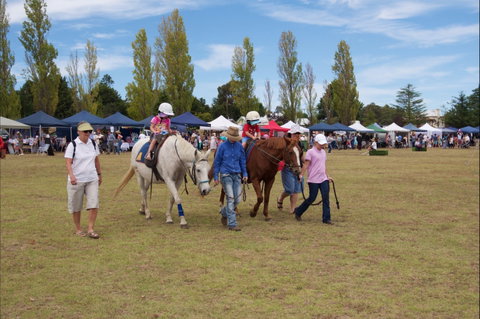 Seasons Of New England Expo - Holiday Adelaide 2