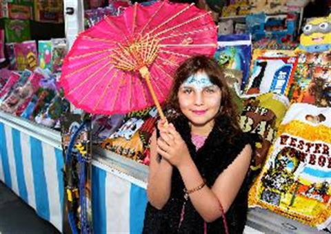 Kings Langley Village Fair - Holiday Adelaide 0