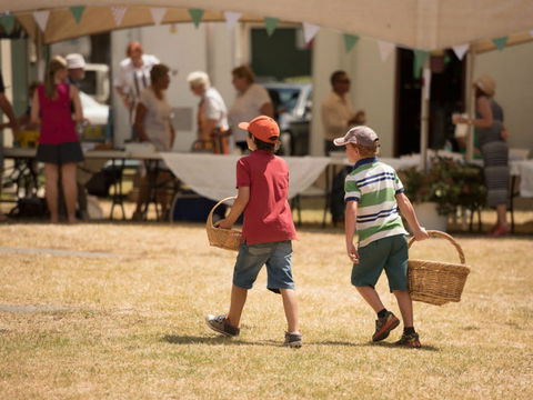 Nundle Country Picnic - Holiday Adelaide 1