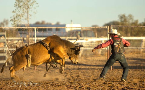 Walgett Charity Bushman's Carnival Rodeo And Campdraft - Holiday Adelaide 0