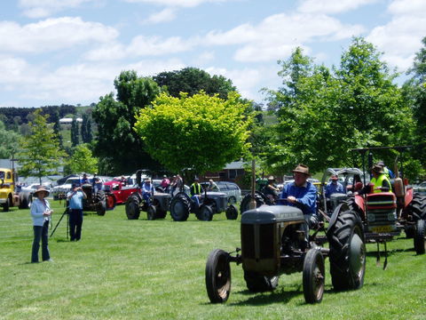 Southern Tablelands Vintage Farm Field Days - Holiday Adelaide 0