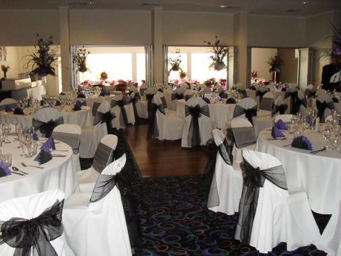 Eling Forest Winery Restaurant - Holiday Adelaide 0