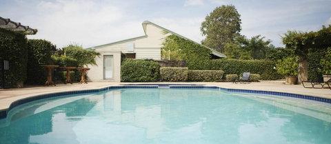 Harrigan's Irish Pub & Accommodation - Holiday Adelaide 1