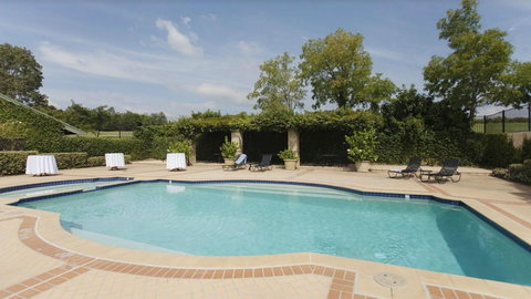 Harrigan's Irish Pub & Accommodation - Holiday Adelaide 3