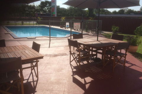 Ambassador Motel - Holiday Adelaide 1