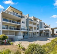 Quality Suites Pioneer Sands - Holiday Adelaide