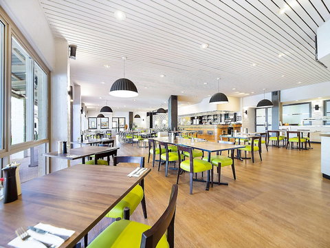 Ibis Styles Karratha - Holiday Adelaide 2