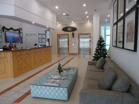 Crest Apartments - Holiday Adelaide 1