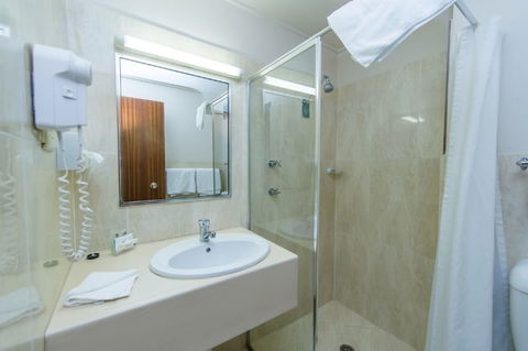 Belconnen Way Hotel Motel And Serviced Apartments - Holiday Adelaide 4