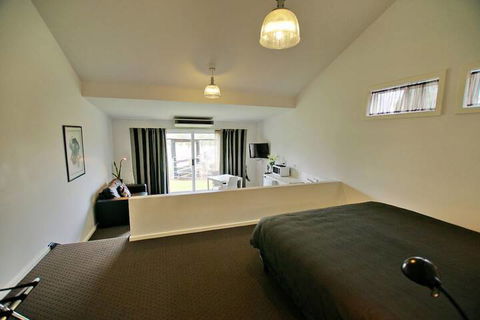 Starline Alpacas Farmstay Resort - Holiday Adelaide 7