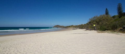 The Beach Cabarita - Holiday Adelaide 0