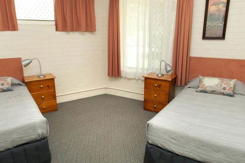 Byron Motor Lodge Motel - Holiday Adelaide 7