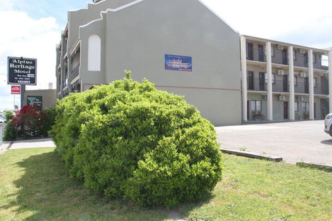 Alpine Heritage Motel - Holiday Adelaide 2