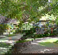 Cairns Beach Resort - Holiday Adelaide