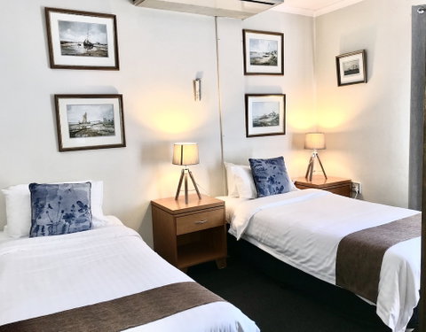 Mariners Court Hotel - Holiday Adelaide 5