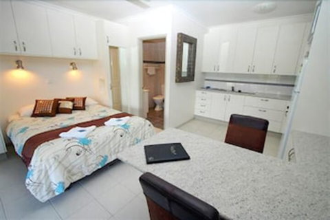 Coral Point Lodge - Holiday Adelaide 4