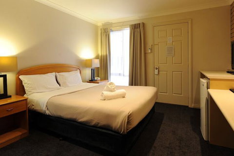 Alexandra Place - Holiday Adelaide 4