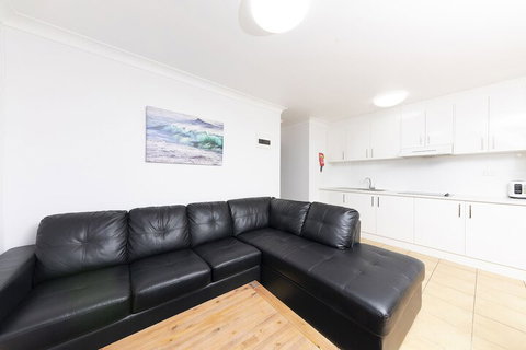 Seashells Beachfront Resort - Holiday Adelaide 6