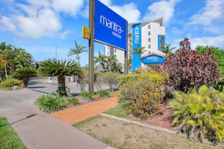 Glenella QLD Holiday Adelaide