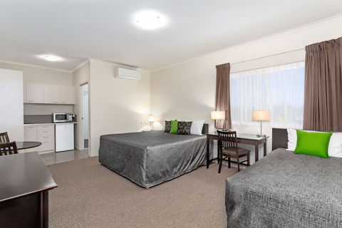Redcliffe Motor Inn - Holiday Adelaide 3