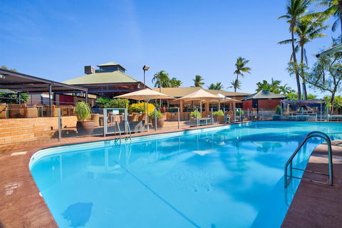 Karratha International Hotel - Holiday Adelaide 2