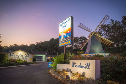 The Big Windmill - Holiday Adelaide 1