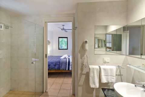 L'Auberge Noosa - Holiday Adelaide 3