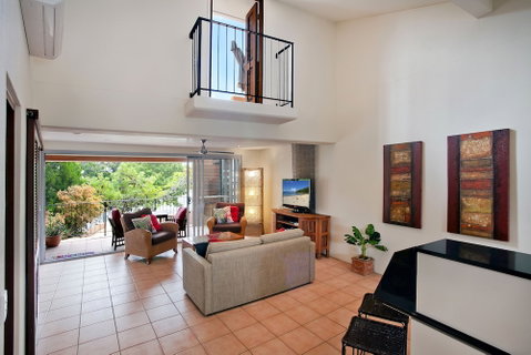 L'Auberge Noosa - Holiday Adelaide 2