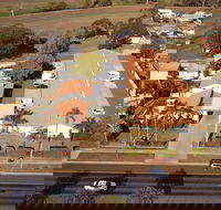 Tamworth Motor Inn  Cabins - Holiday Adelaide