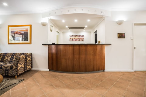 Karratha Central Apartments - Holiday Adelaide 5