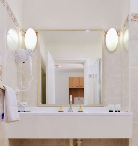 The Select Inn Ryde - Holiday Adelaide 3