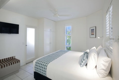 Maison Noosa Beachfront Resort - Holiday Adelaide 4