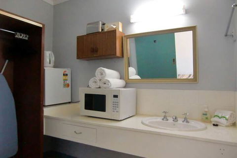 Bairnsdale Kansas City Motel - Holiday Adelaide 3