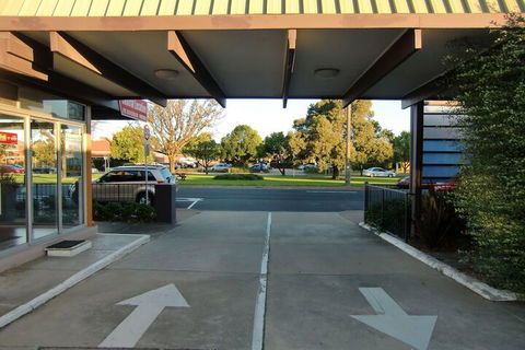 Bairnsdale Kansas City Motel - Holiday Adelaide 1