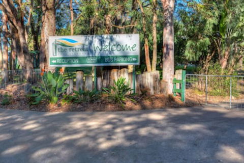 The Retreat Port Stephens - Holiday Adelaide 1