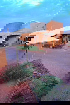 Mud Hut Motel - Holiday Adelaide 4