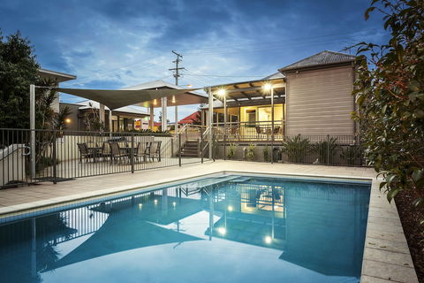 Quest Ipswich - Holiday Adelaide 2