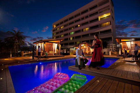 Rydges Plaza Cairns - Holiday Adelaide 4