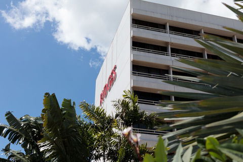Rydges Plaza Cairns - Holiday Adelaide 2