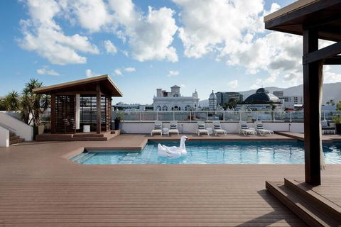 Rydges Plaza Cairns - Holiday Adelaide 5