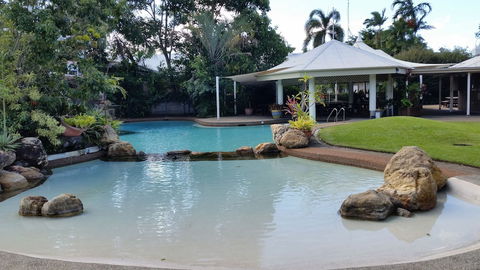 Cairns Gateway Resort - Holiday Adelaide 1