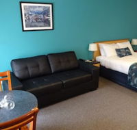 Victoria Lodge Motor Inn  Apartments - Holiday Adelaide