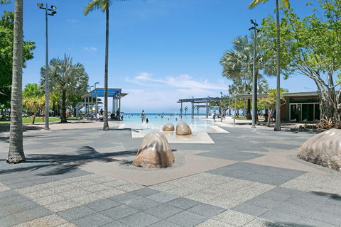 Mantra Esplanade - Holiday Adelaide 3