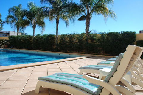 Terrace Hotel Adelaide - Holiday Adelaide 1