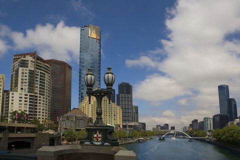 Quay West Suites Melbourne - Holiday Adelaide 2