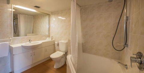 Tropic Towers Apartments - Holiday Adelaide 4