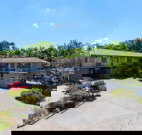 Forrest Hotel and Apartments - Holiday Adelaide