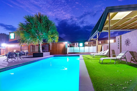 Quality Hotel City Centre - Holiday Adelaide 2