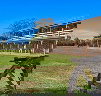 Quality Inn Carriage House - Holiday Adelaide