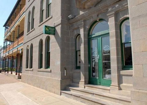 Quality Hotel Bentinck - Holiday Adelaide 0